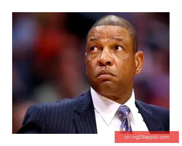 湖人险胜快船喜忧并存里弗斯